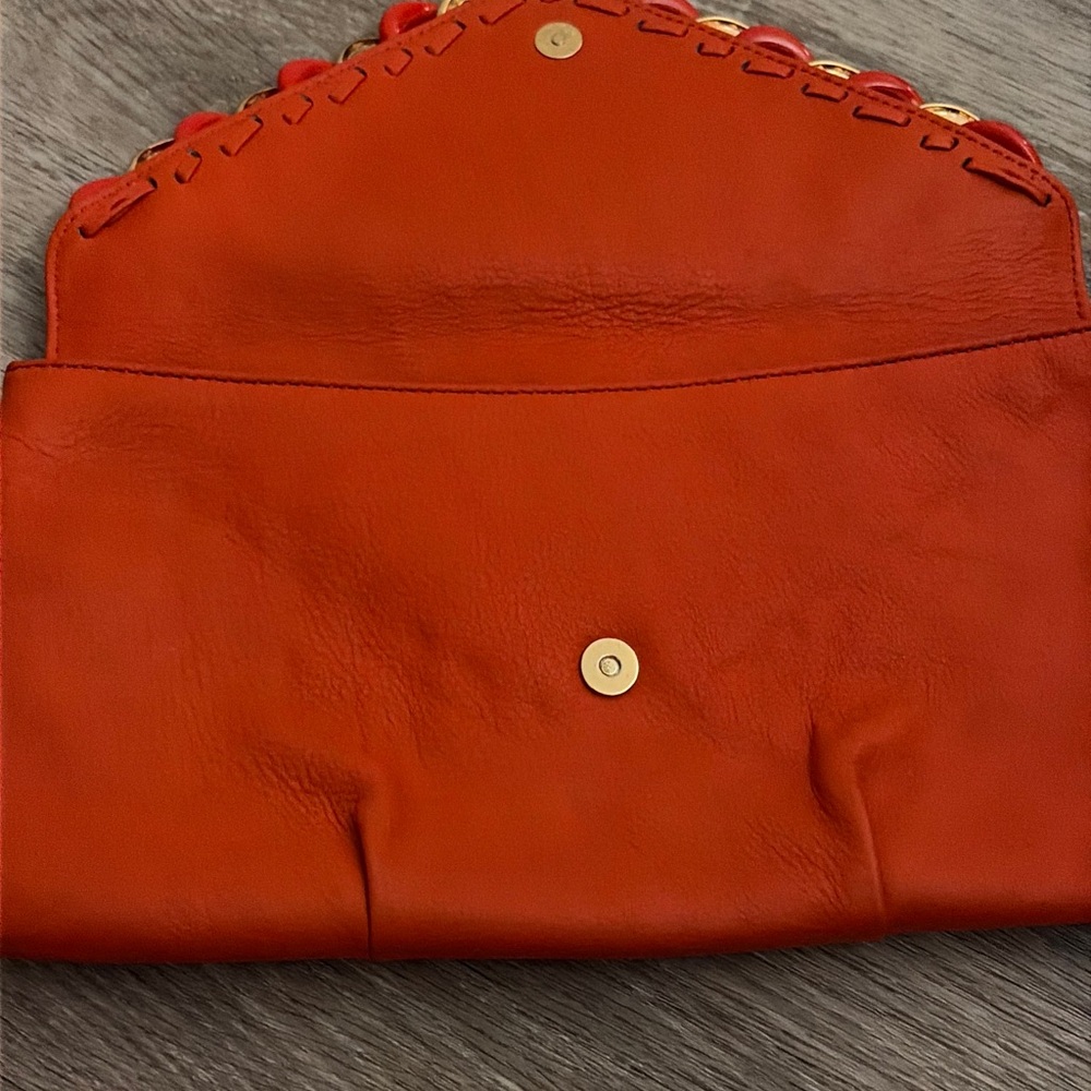 RARE! MICHAEL Michael Kors Orange Clutch with Gold Chain - Picture 9 of 10